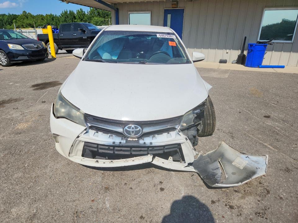 Photo 5 from auction – 2015 TOYOTA CAMRY with VIN 4T1BF1FK7FU089715