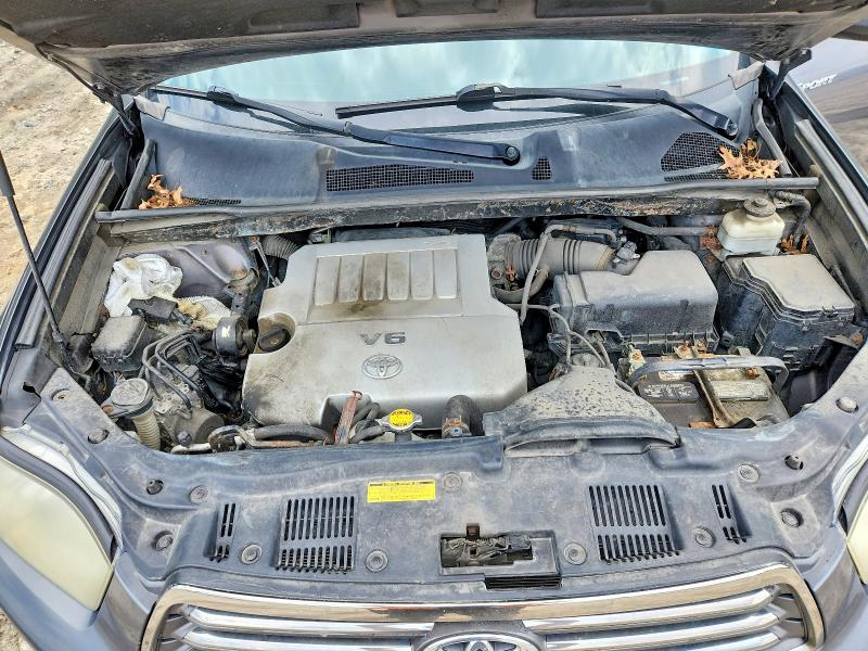 Photo 12 from auction – 2010 TOYOTA HIGHLANDER with VIN 5TDEK3EH1AS006873