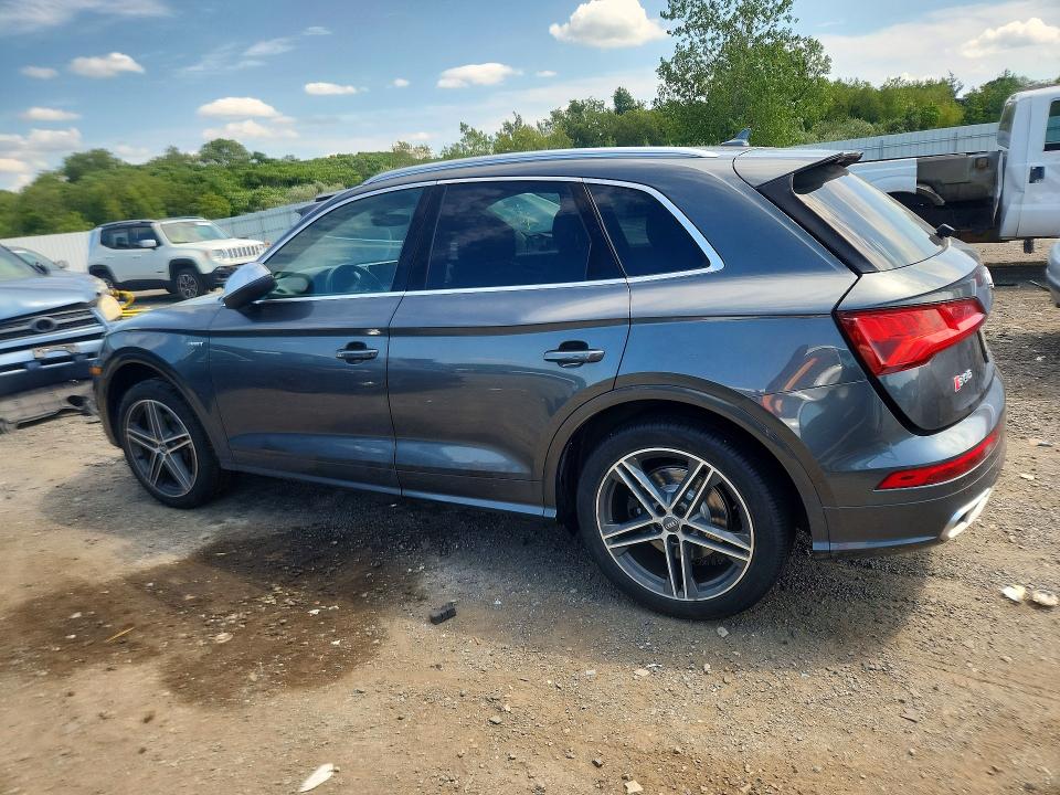 Фото 2 с аукциона – 2018 AUDI SQ5 с VIN WA1A4AFY7J2014991