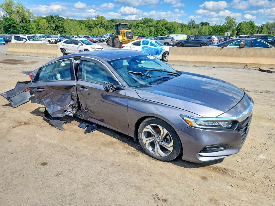 Снимка 4 от търг – 2019 HONDA ACCORD с VIN 1HGCV1F43KA017856