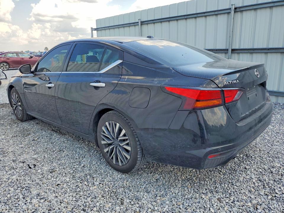 Photo 2 from auction – 2023 NISSAN ALTIMA with VIN 1N4BL4DVXPN359212