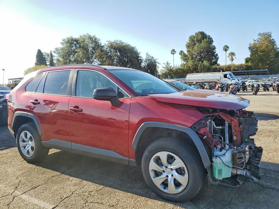 Photo 4 from auction – 2019 TOYOTA RAV4 with VIN 2T3F1RFV1KC005254