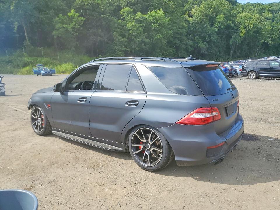 Photo 2 from auction – 2015 MERCEDES-BENZ ML with VIN 4JGDA7EB5FA572696