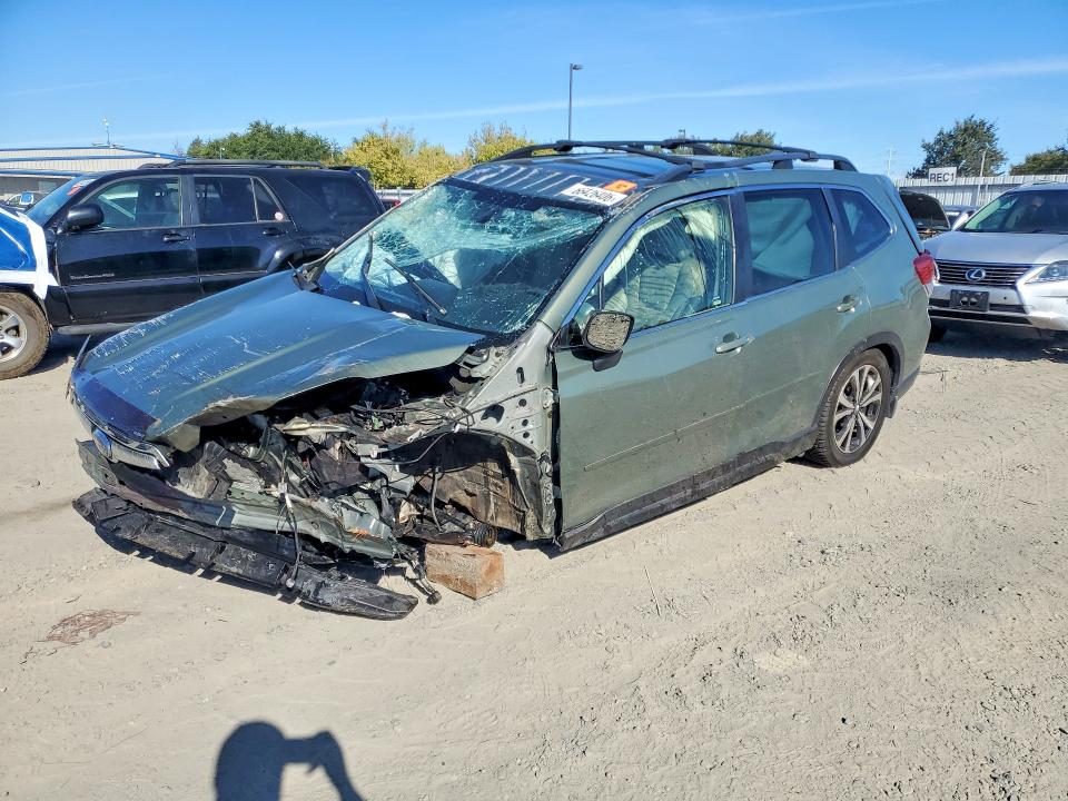 SUBARU FORESTER 2020 with VIN JF2SKAUC0LH479833 - Photo from auction