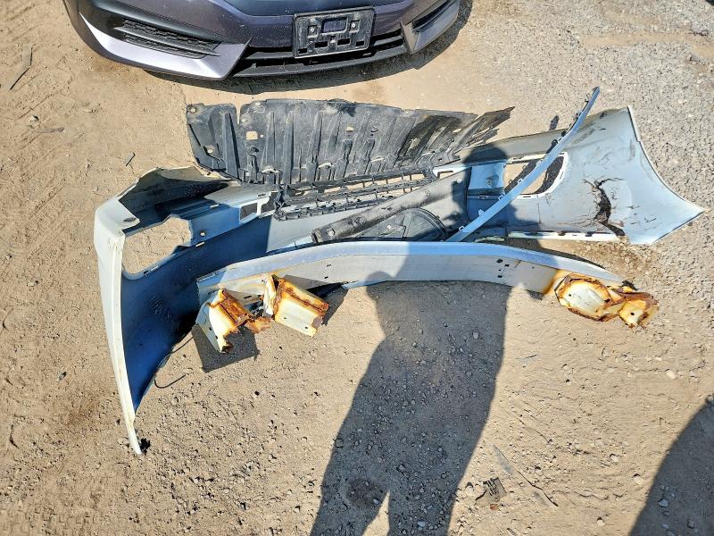 Photo 12 from auction – 2015 HONDA CIVIC with VIN 2HGFB2F55FH034475