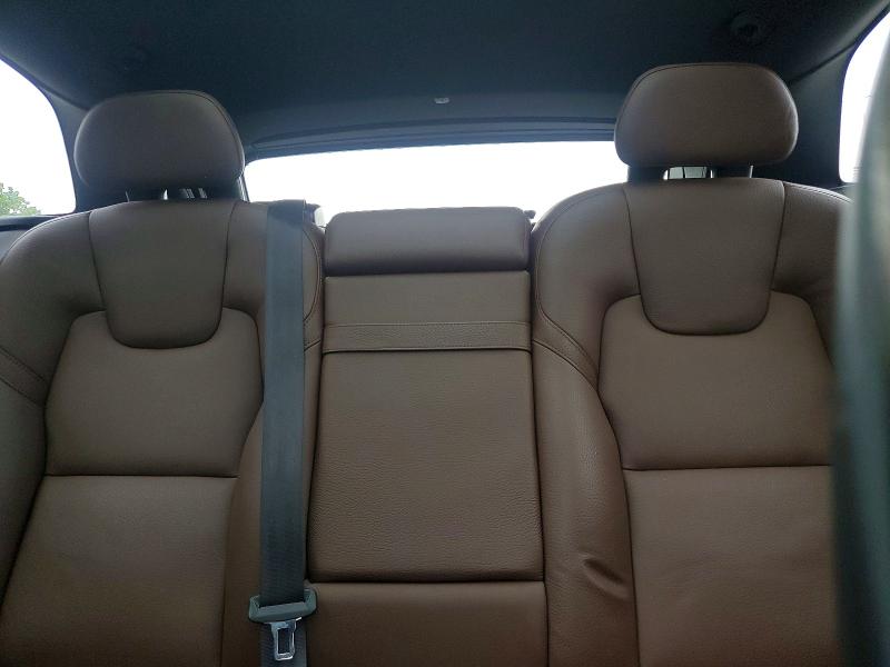 Foto 10 de la subasta – 2019 VOLVO XC60 con VIN LYV102RK2KB287593