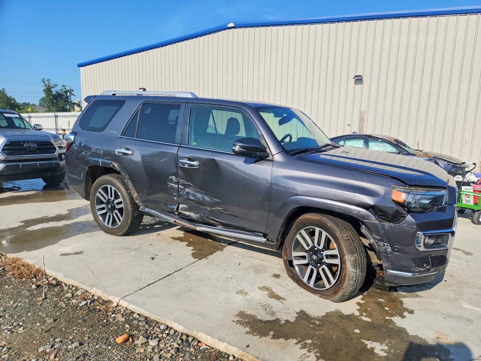 Photo 4 from auction – 2016 TOYOTA 4RUNNER with VIN JTEBU5JRXG5358951