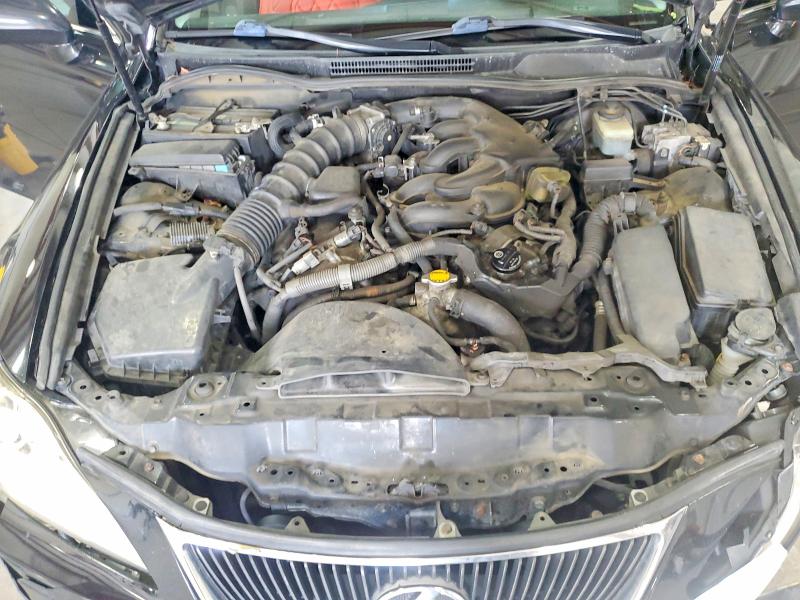 Photo 11 from auction – 2008 LEXUS IS with VIN JTHCK262885025382
