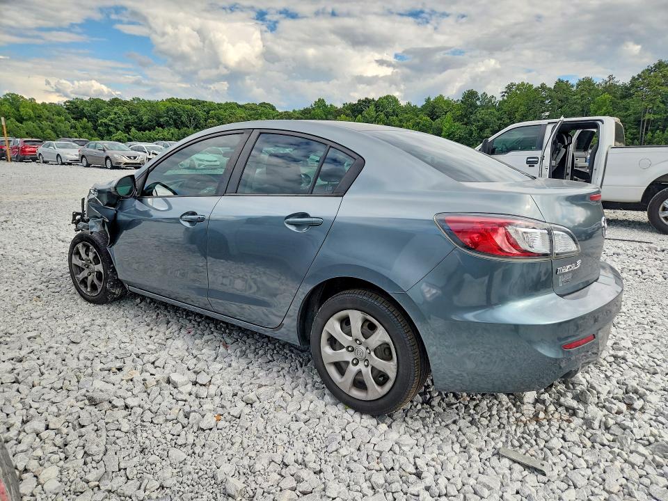 Photo 2 from auction – 2013 MAZDA 3 with VIN JM1BL1TF8D1812328