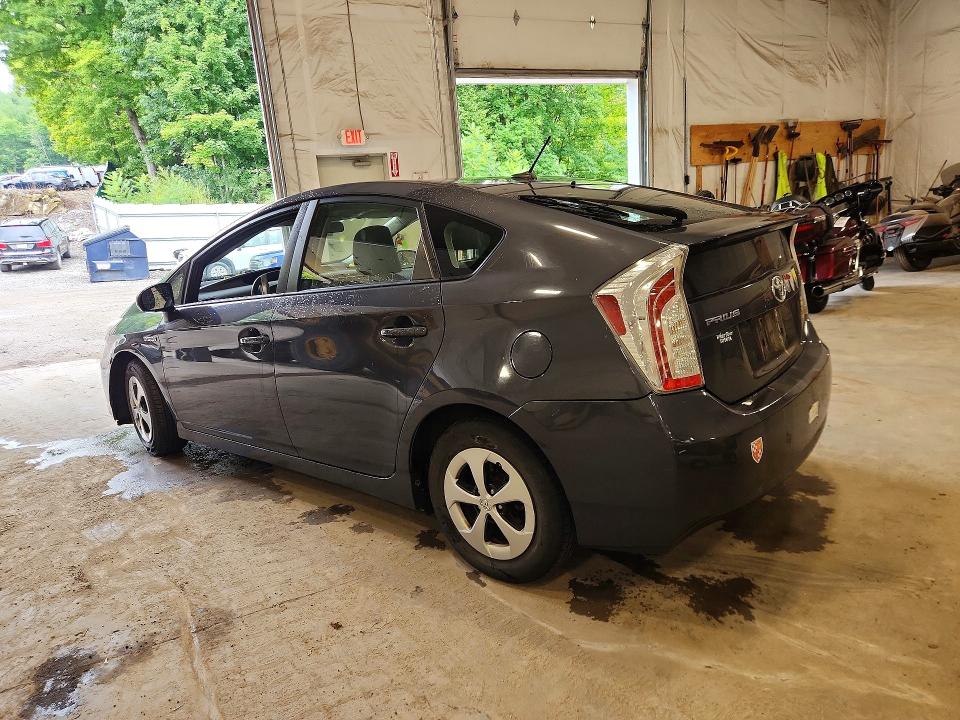 Photo 2 from auction – 2012 TOYOTA PRIUS with VIN JTDKN3DUXC5455969