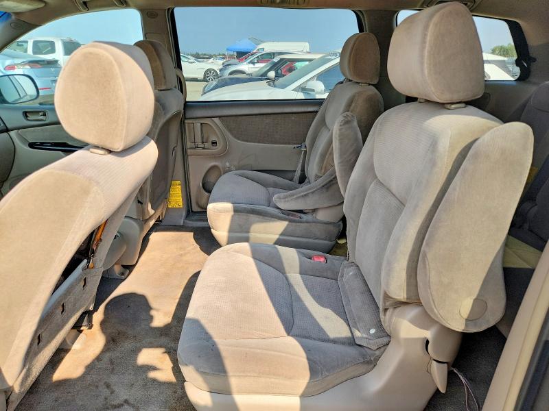 Photo 11 from auction – 2005 TOYOTA SIENNA with VIN 5TDZA23C15S260160