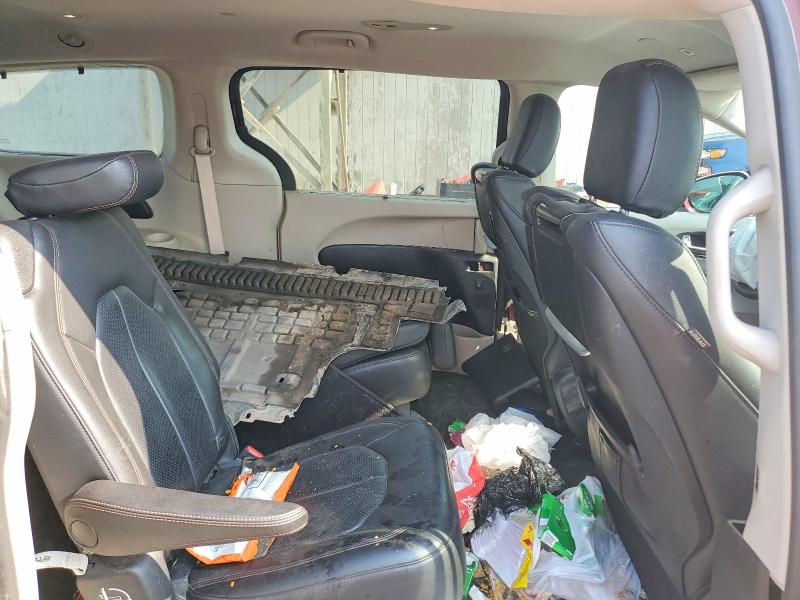 Photo 11 from auction – 2018 CHRYSLER PACIFICA with VIN 2C4RC1EG8JR292045