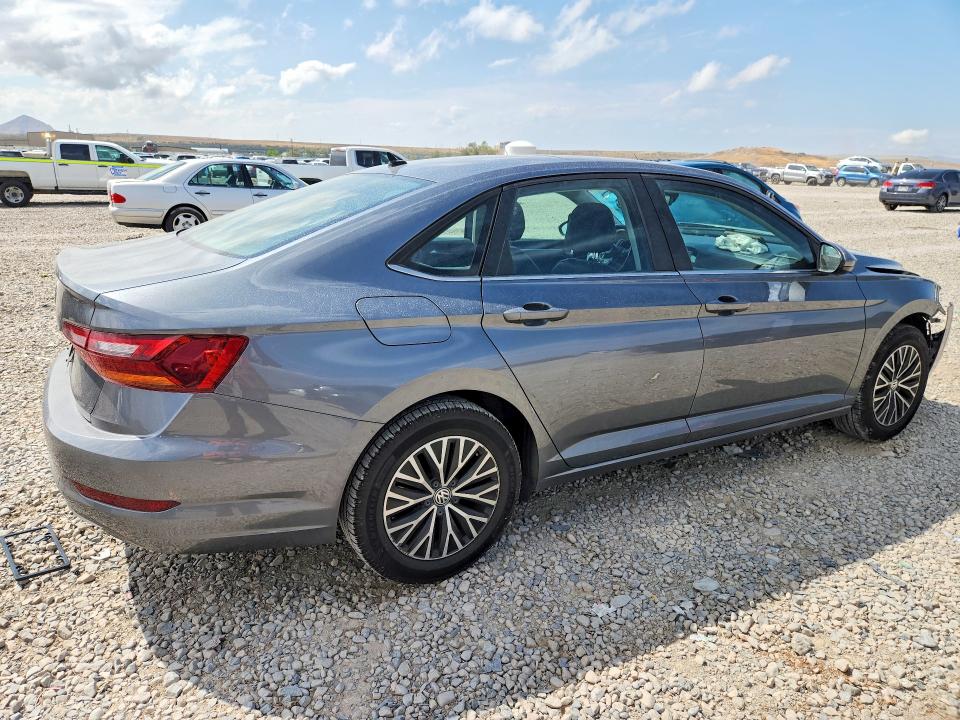 Photo 3 from auction – 2019 VOLKSWAGEN JETTA with VIN 3VWC57BU2KM189674