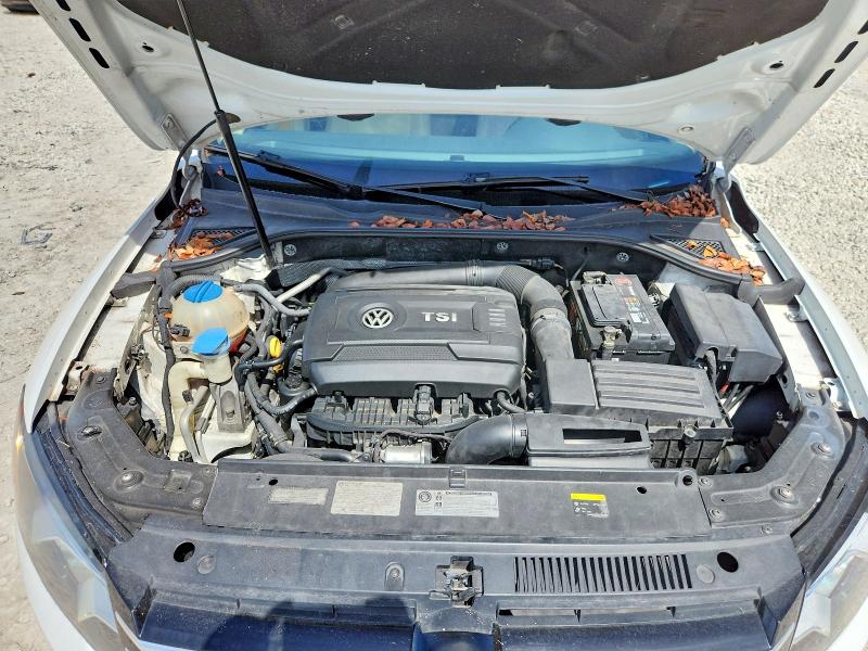 Photo 11 from auction – 2015 VOLKSWAGEN PASSAT with VIN 1VWAS7A32FC111430