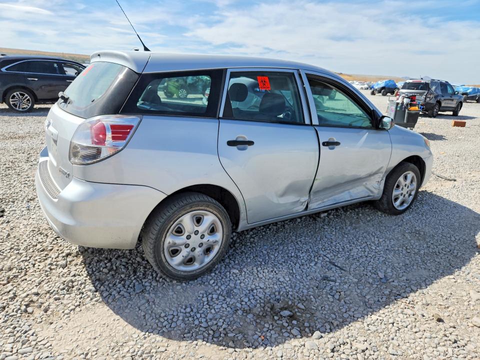 Photo 3 from auction – 2005 TOYOTA MATRIX with VIN 2T1LR32E05C347645