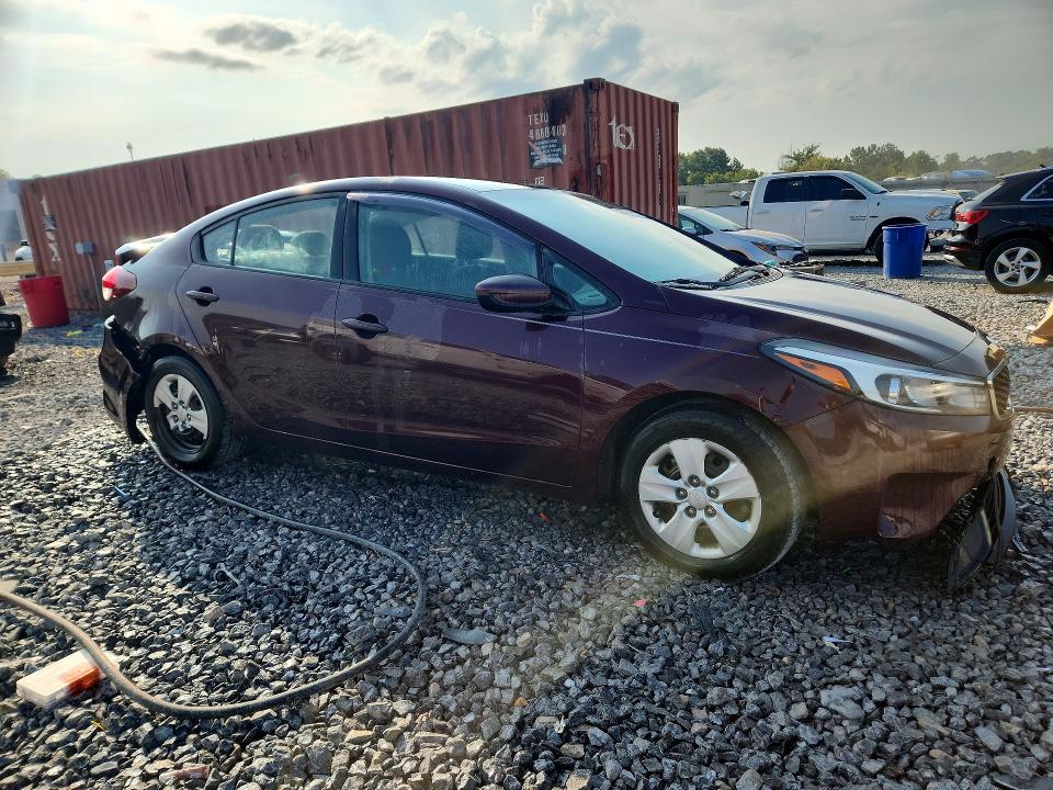Photo 4 from auction – 2017 KIA FORTE with VIN 3KPFK4A70HE126014