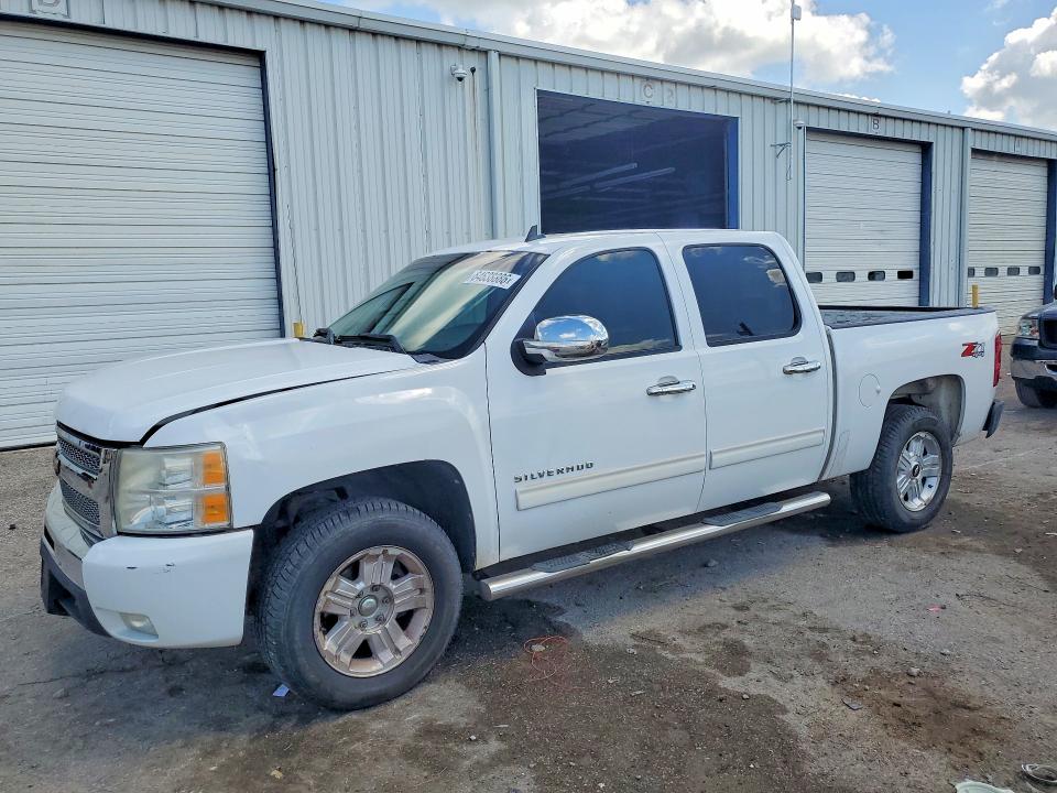 2011 CHEVROLET SILVERADO - Търг №64638886