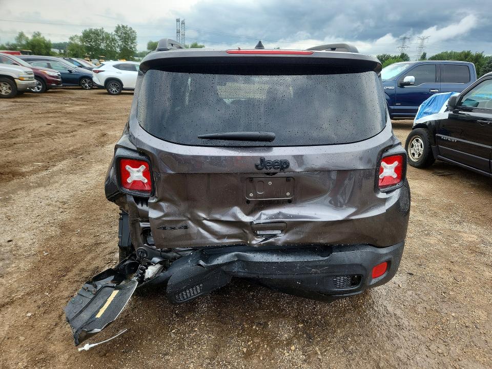 Photo 6 from auction – 2018 JEEP RENEGADE with VIN ZACCJBAB5JPH46106