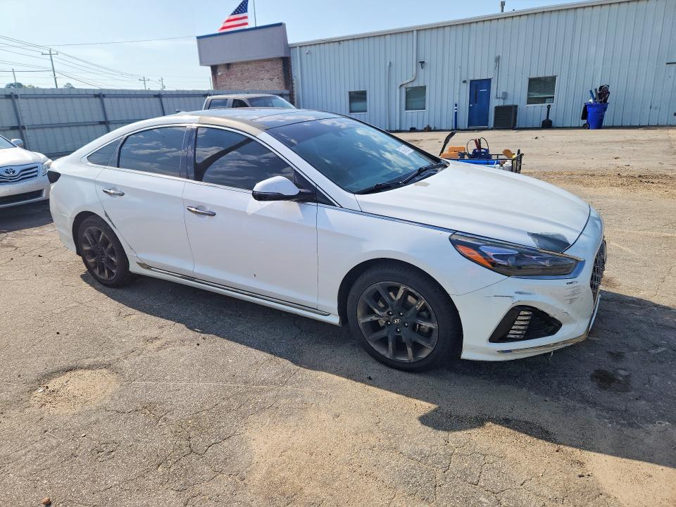 Photo 4 from auction – 2019 HYUNDAI SONATA with VIN 5NPE34AB0KH745602