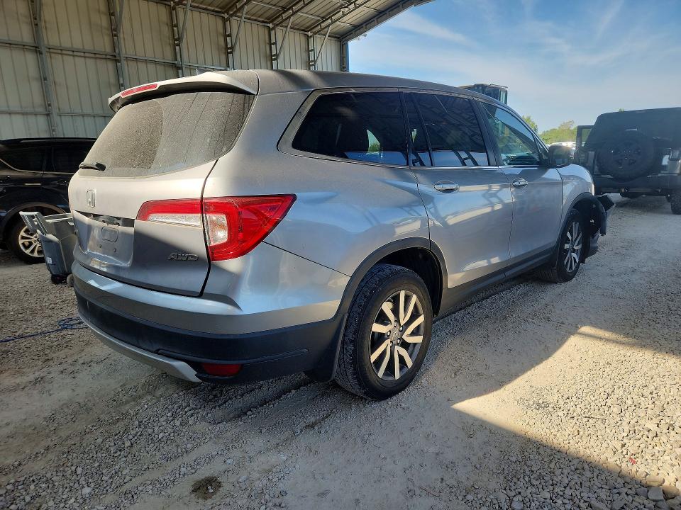 Photo 3 from auction – 2019 HONDA PILOT with VIN 5FNYF6H34KB046356