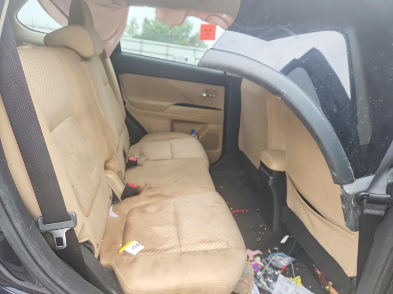 Photo 11 from auction – 2018 MITSUBISHI OUTLANDER with VIN JA4AZ3A38JZ024784