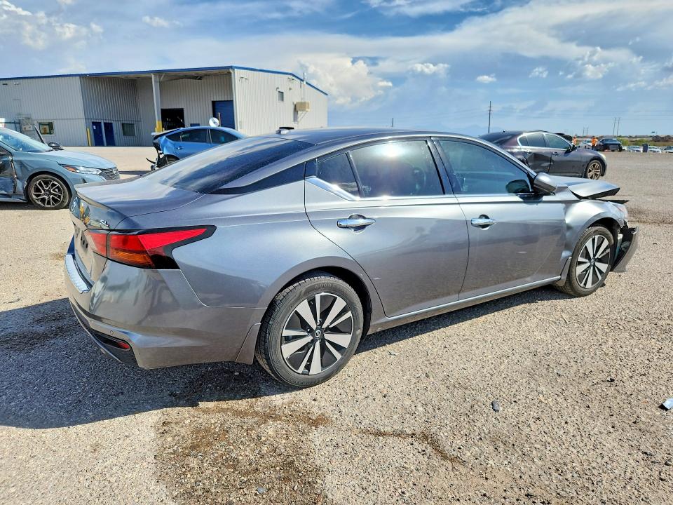 Photo 3 from auction – 2022 NISSAN ALTIMA with VIN 1N4BL4EVXNN306327
