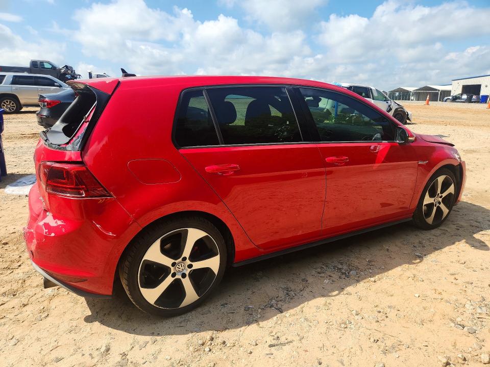 Photo 3 from auction – 2015 VOLKSWAGEN GTI with VIN 3VW5T7AU5FM008234