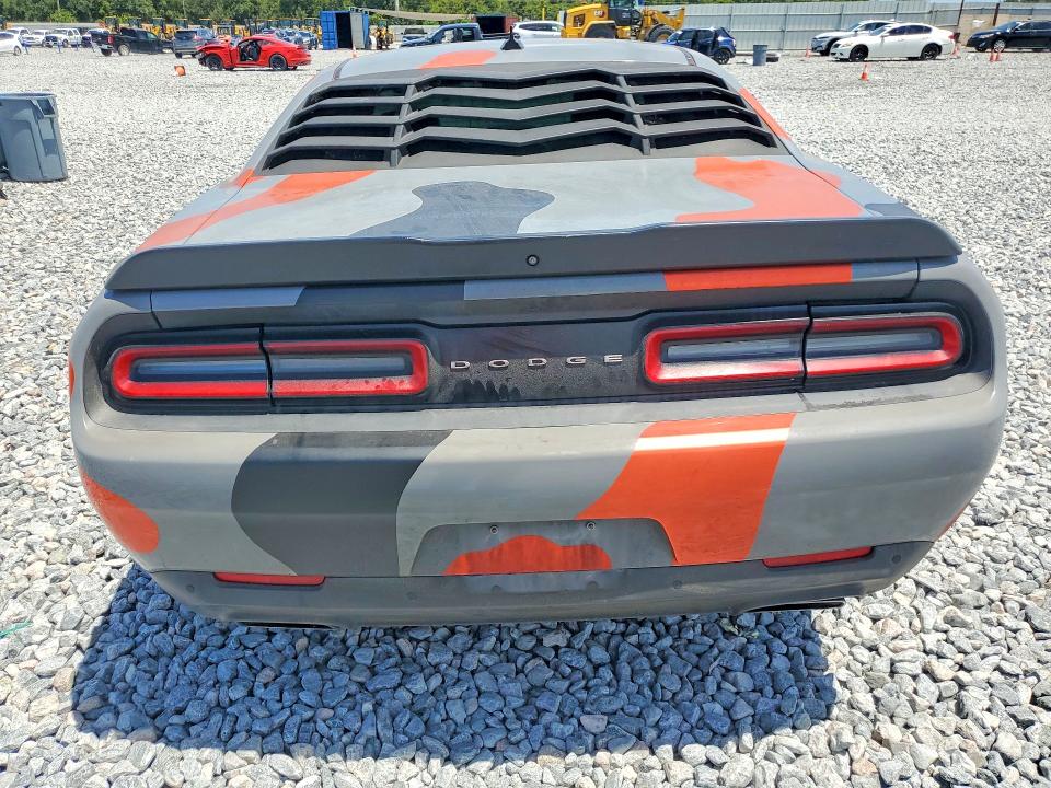 Photo 6 from auction – 2018 DODGE CHALLENGER with VIN 2C3CDZFJ7JH228391