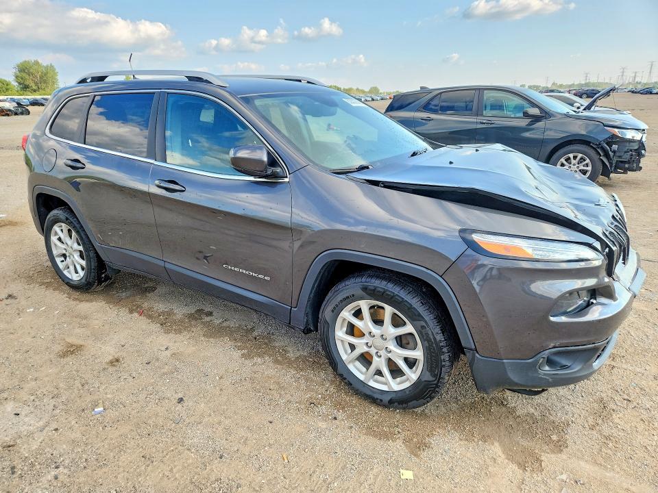 Photo 4 from auction – 2016 JEEP CHEROKEE with VIN 1C4PJLCS1GW178114