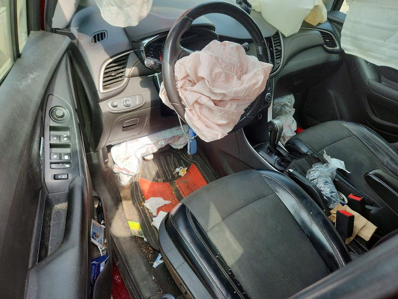 Photo 8 from auction – 2017 CHEVROLET TRAX with VIN 3GNCJPSB5HL196069