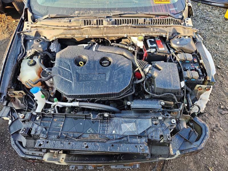 Photo 11 from auction – 2017 FORD FUSION with VIN 3FA6P0T91HR185340