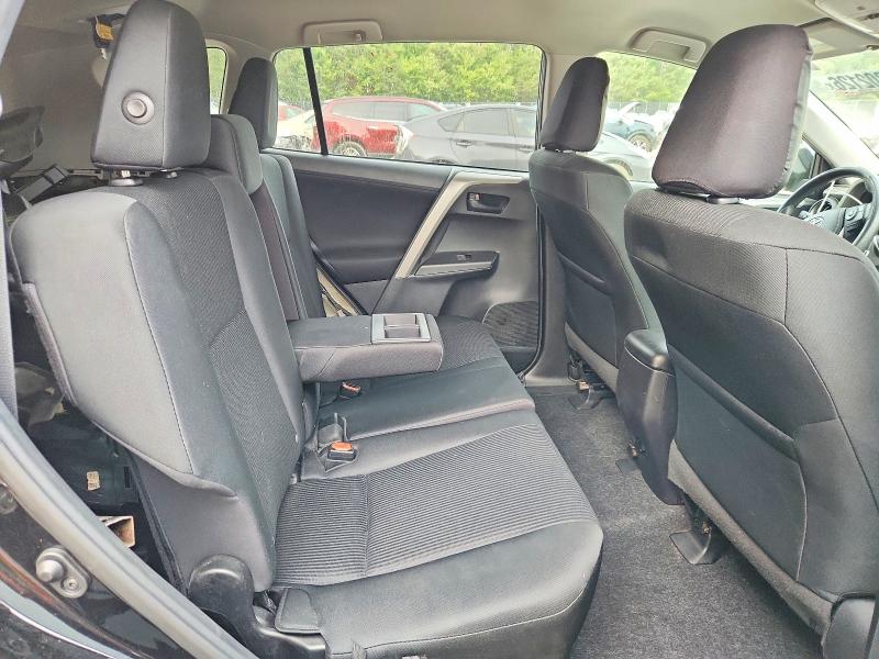Снимка 11 от търг – 2018 TOYOTA RAV4 с VIN 2T3BFREV3JW719255