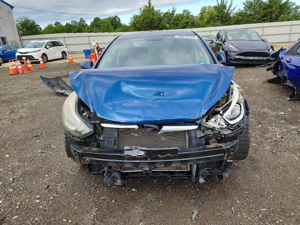 Photo 5 from auction – 2016 HYUNDAI ELANTRA with VIN KMHDH4AE2GU492718