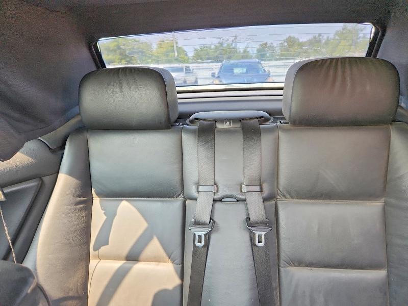 Photo 10 from auction – 2005 BMW 325 with VIN WBABW33465PL38800