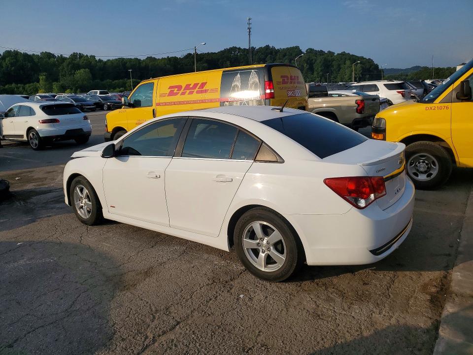Photo 2 from auction – 2014 CHEVROLET CRUZE with VIN 1G1PC5SB2E7227280