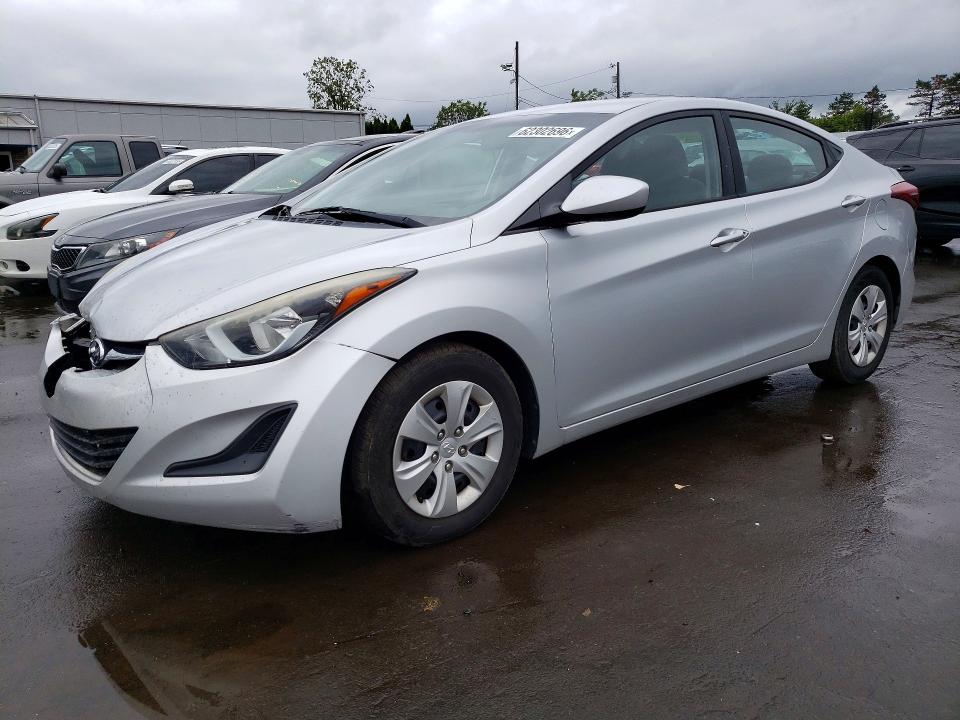 HYUNDAI ELANTRA 2016 with VIN 5NPDH4AE1GH738883 - Photo from auction