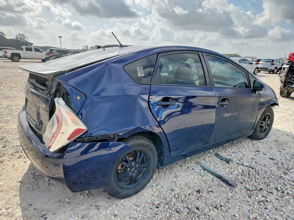Photo 3 from auction – 2012 TOYOTA PRIUS with VIN JTDKN3DUXC1517054