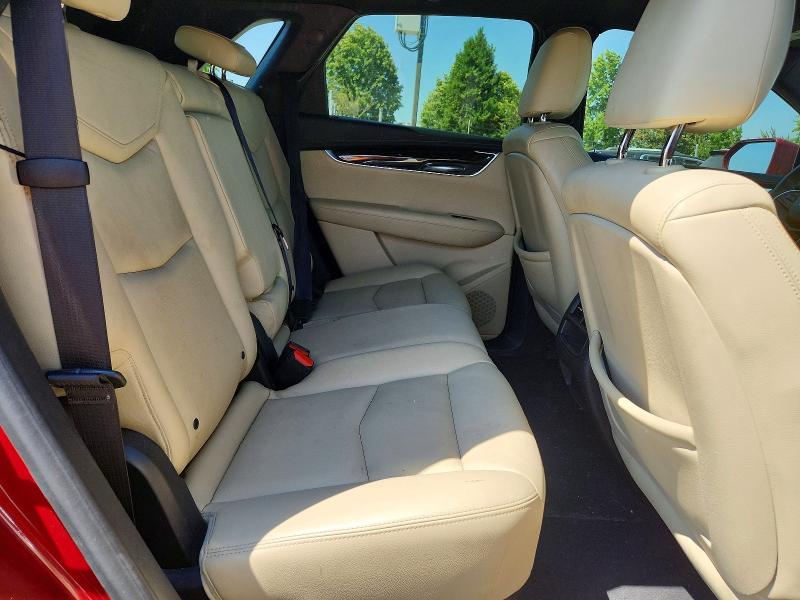 Photo 11 from auction – 2017 CADILLAC XT5 with VIN 1GYKNARS5HZ211877