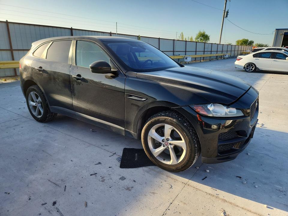 Photo 4 from auction – 2017 JAGUAR F-PACE with VIN SADCJ2BV3HA063540