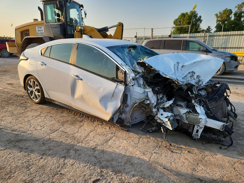 Photo 4 from auction – 2018 CHEVROLET VOLT with VIN 1G1RD6S59JU143409