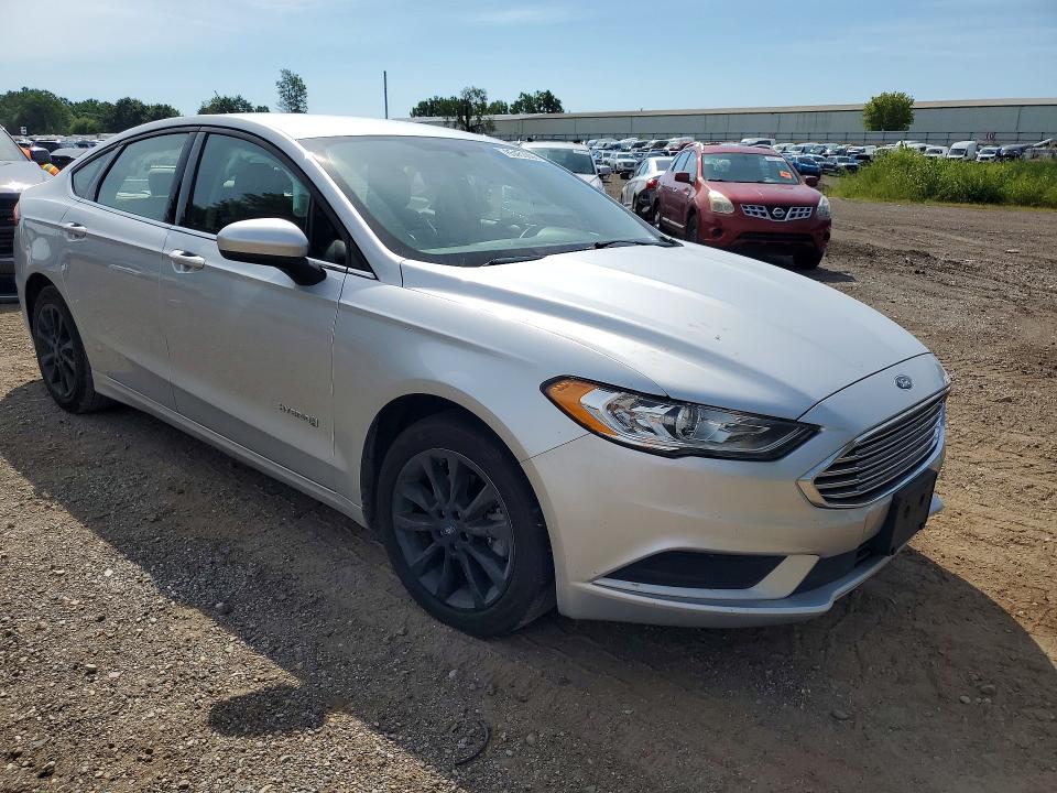 Photo 4 from auction – 2017 FORD FUSION with VIN 3FA6P0UU6HR330746