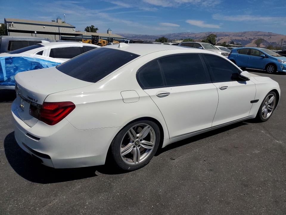 Photo 3 from auction – 2014 BMW 750 with VIN WBAYE8C52ED134399