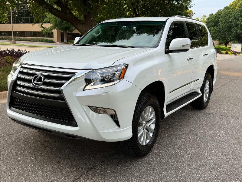 Photo 2 from auction – 2015 LEXUS GX with VIN JTJBM7FX8F5111477