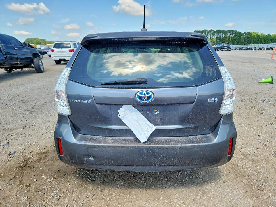 Photo 6 from auction – 2014 TOYOTA PRIUS V with VIN JTDZN3EU5E3327117