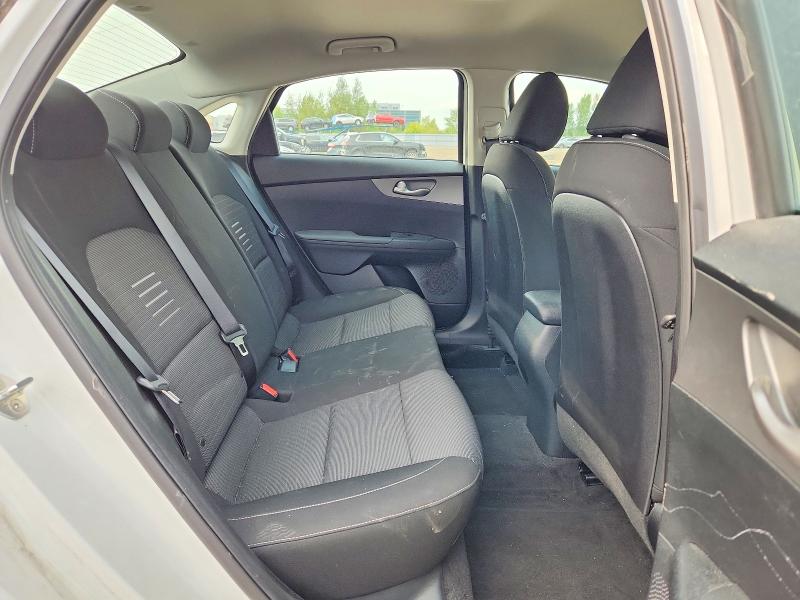 Photo 10 from auction – 2019 KIA FORTE with VIN 3KPF24AD8KE134150