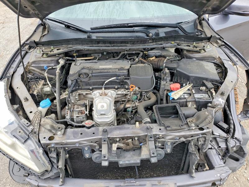 Photo 11 from auction – 2016 HONDA ACCORD with VIN 1HGCR2F84GA236457