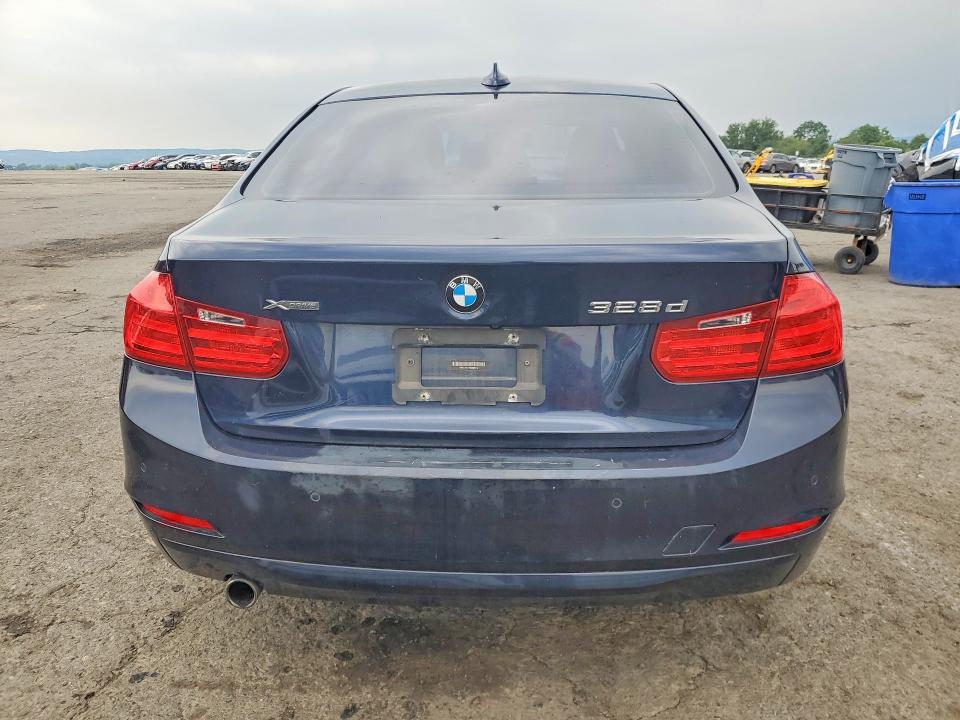 Photo 6 from auction – 2014 BMW 328 with VIN WBA3D5C59EKX99162