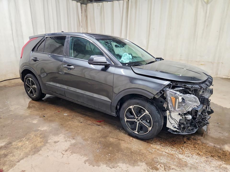 Photo 4 from auction – 2026 KIA NIRO with VIN KNDCP3LE4T5356735