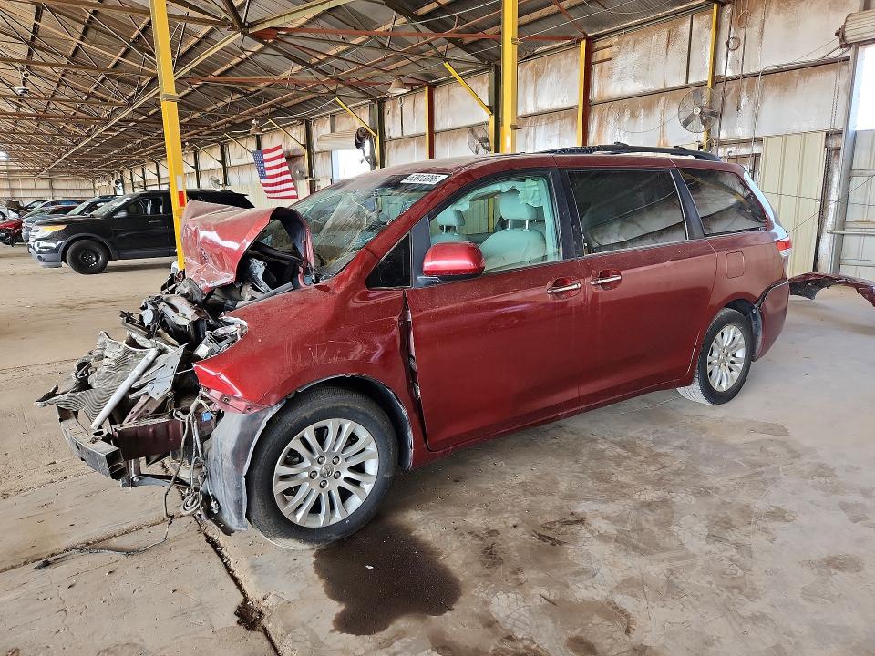 TOYOTA SIENNA 2013 with VIN 5TDYK3DC8DS393672 - Photo from auction