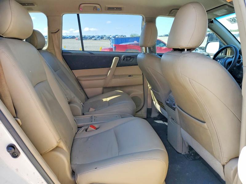 Photo 11 from auction – 2012 TOYOTA HIGHLANDER with VIN 5TDZK3EH9CS086685